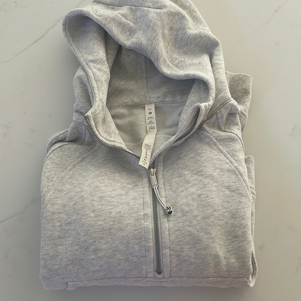 Lululemon cropped scuba hoodie